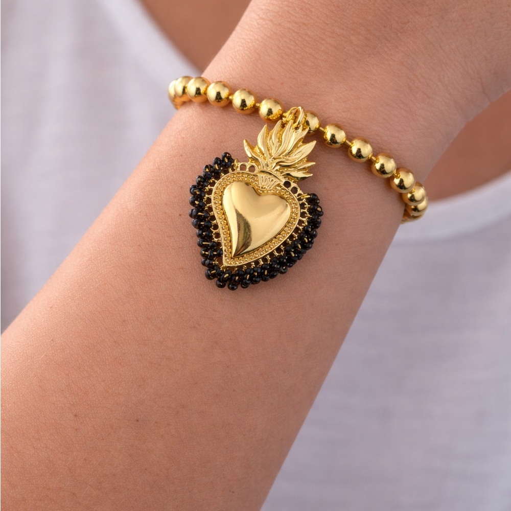 Gold and Black Heart Pendant Bracelet